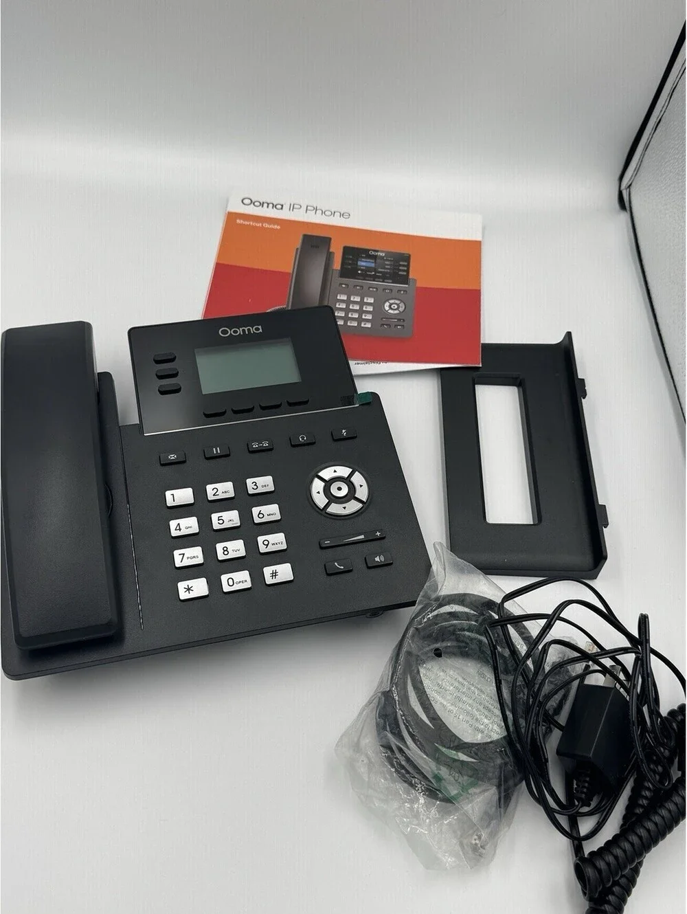Ooma - 2603 3-Line IP Desk Phone Corded with 5-way Voice Conference - Black